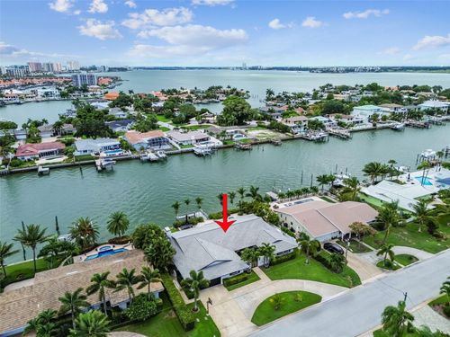 221 Howard Dr, BELLEAIR BEACH, FL, 33786-3533 | Card Image