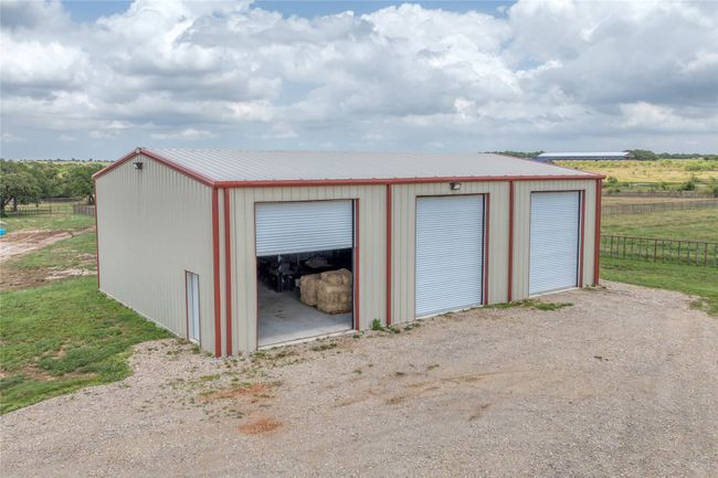 60 x 40 equipment and hay storage | Image 21