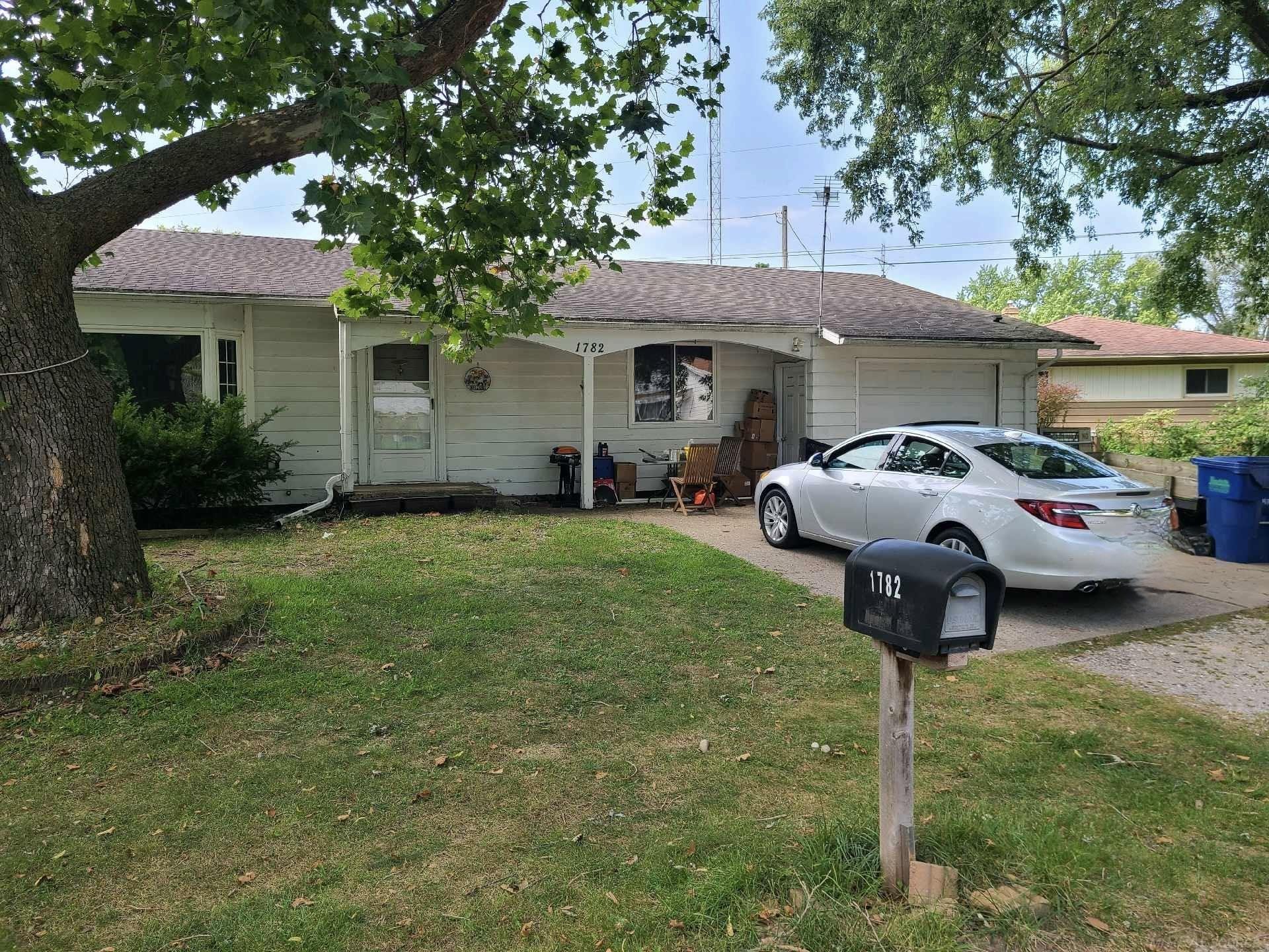 Ogden Cir, Benton Harbor, MI 49022