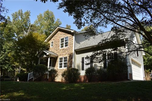 7868 Springdale Meadow Dr, Stokesdale, NC, 27357-7807 | Card Image