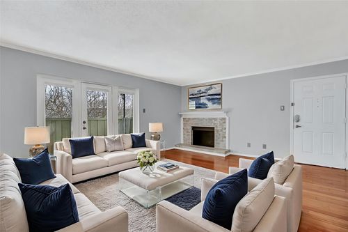 209-7705 Meadow Park Dr, Dallas, TX, 75230-5581 | Card Image