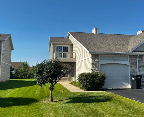 unit-12-2241 Tallgrass Ct, Beloit, WI, 53511-7018 | Card Image