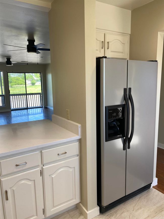 1808 W Main St, Home with 2 bedrooms, 2 bathrooms and null parking in Heber Springs AR | Image 4