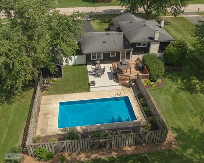 401 E Kendall Drive, House other with 3 bedrooms, 3 bathrooms and 2 parking in Yorkville IL | Image 2