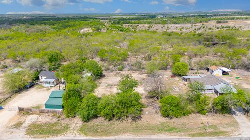 13947 Somerset Rd, Von Ormy, TX, 78073-3605 | Card Image
