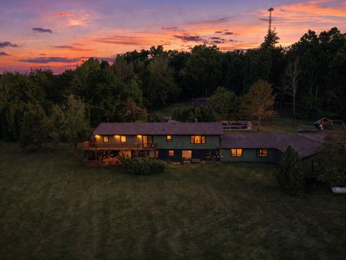 305 Ridgewood Dr, Shelbyville, TN, 37160-6778 | Card Image