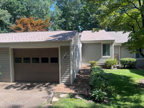 19 Woodland Ter, Crossville, TN, 38558-4006 | Card Image