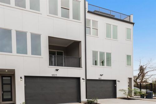 1805 Sakowitz St, Houston, TX, 77020-4735 | Card Image