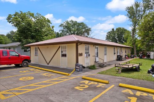 823 Engineer St, Corbin, KY, 40701-1072 | Card Image