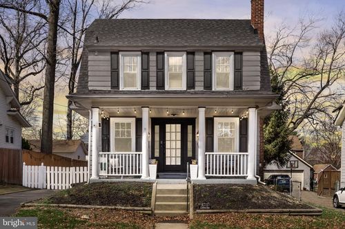 6711 Collins Ave, Pennsauken, NJ, 08109-2447 | Card Image