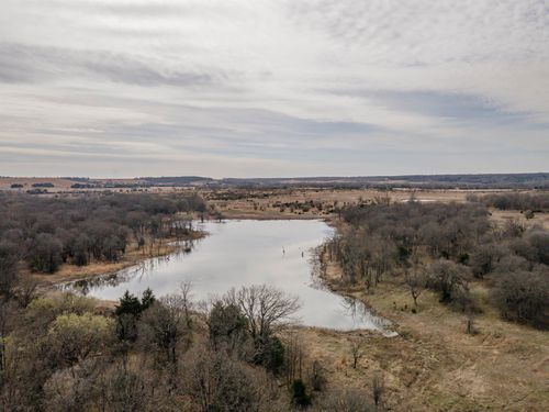 3086 Saddle Rd, Elk City, KS, 67344-8607 | Card Image