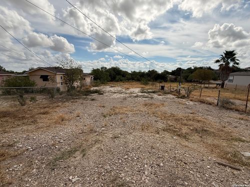 1780 Calle Ginebra, Eagle Pass, TX, 78852 | Card Image