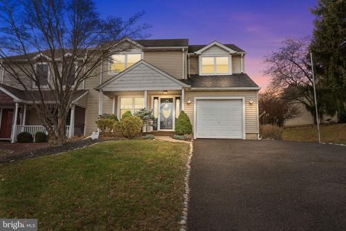 105 S Timber Rd, SOUTHAMPTON, PA, 18966-2827 | Card Image