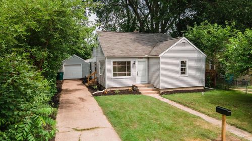 1602 W Mount Hope Ave, Lansing, MI, 48910-2685 | Card Image