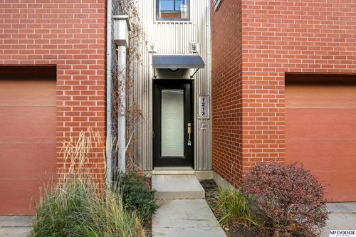 1213 Marcy Plz, Omaha, NE, 68108-3857 | Card Image