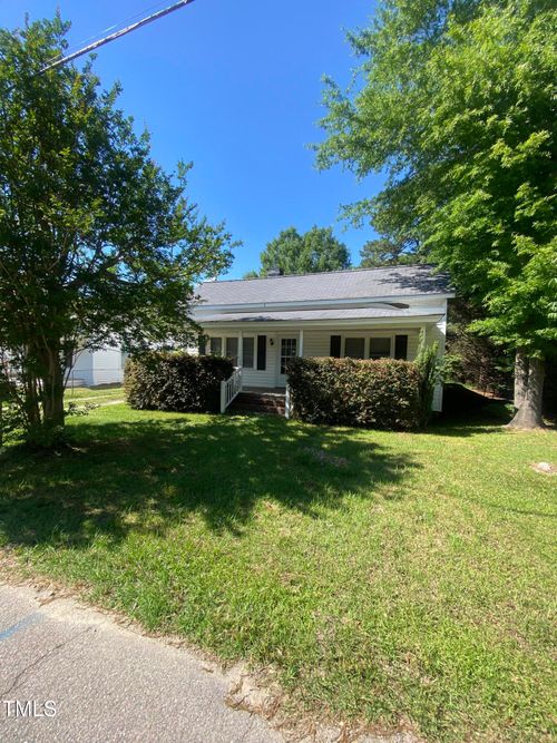6060 Deans St, Bailey, NC, 27807-8834 | Card Image