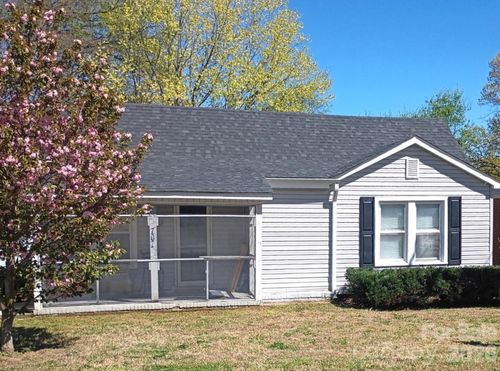 51-707 Oakshade Ave, Kannapolis, NC, 28083-4945 | Card Image