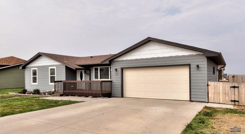 304 Lone Soldier Ct, Box Elder, SD, 57719-9547 | Card Image