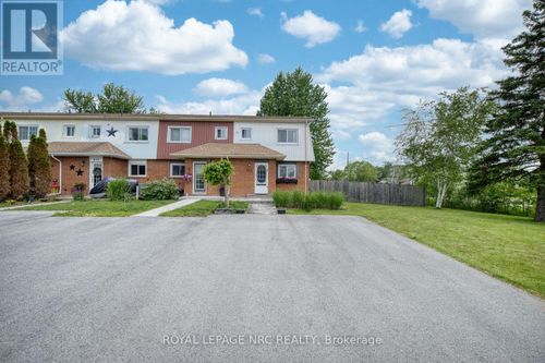 517 Belleview Boulevard, Fort Erie (Ridgeway), ON, L0S1N0 | Card Image