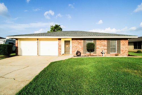 2916 Creole Dr, Houma, LA, 70364-1916 | Card Image