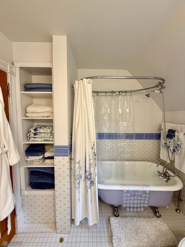 2nd floor full bath | Image 47
