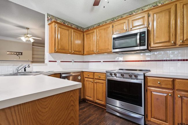 902 Bobwhite Ln, House other with 4 bedrooms, 2 bathrooms and null parking in Whitehouse TX | Image 13