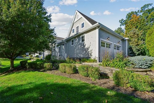 35-35 W Cove Dr, North Kingstown, RI, 02852-5807 | Card Image