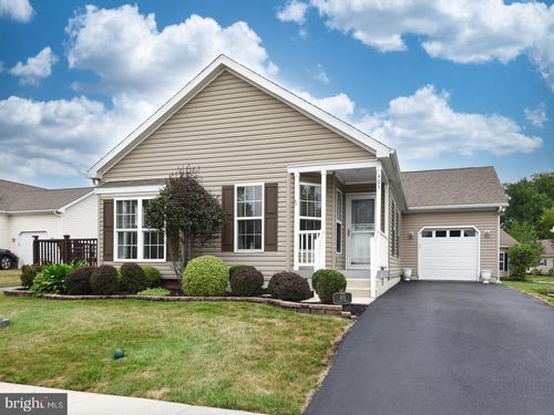403 Azalea Dr, BLUE BELL, PA, 19422-4283 | Card Image