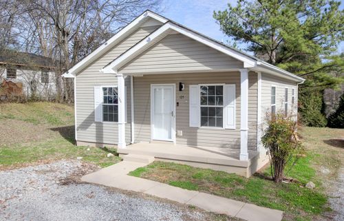 125 Brooks Aly, Clarksville, TN, 37040-3576 | Card Image