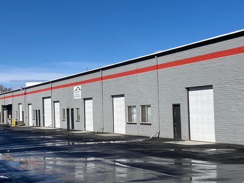 5226 S Commerce Dr, Murray, UT, 84107-7925 | Card Image