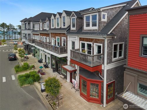 219 Market St, Pacific Beach, WA, 98571 | Card Image