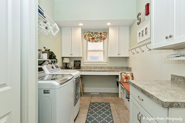 75 N Lake Ave, House other with 4 bedrooms, 4 bathrooms and 7 parking in Third Lake IL | Image 25