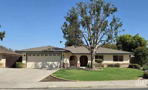 3208 Corvallis Court, Bakersfield, CA, 93309 | Card Image