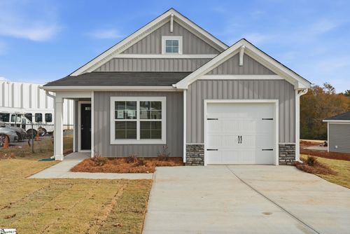 25 New Dunham Bridge Rd, Greenville, SC, 29611-5579 | Card Image