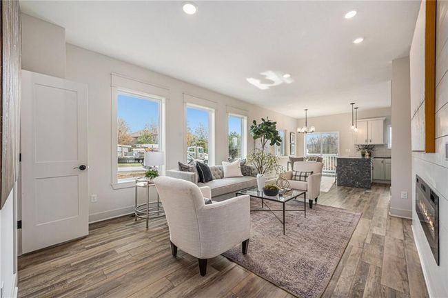 22903 W 72 Nd Ter, Townhouse with 4 bedrooms, 4 bathrooms and null parking in Shawnee KS | Image 4
