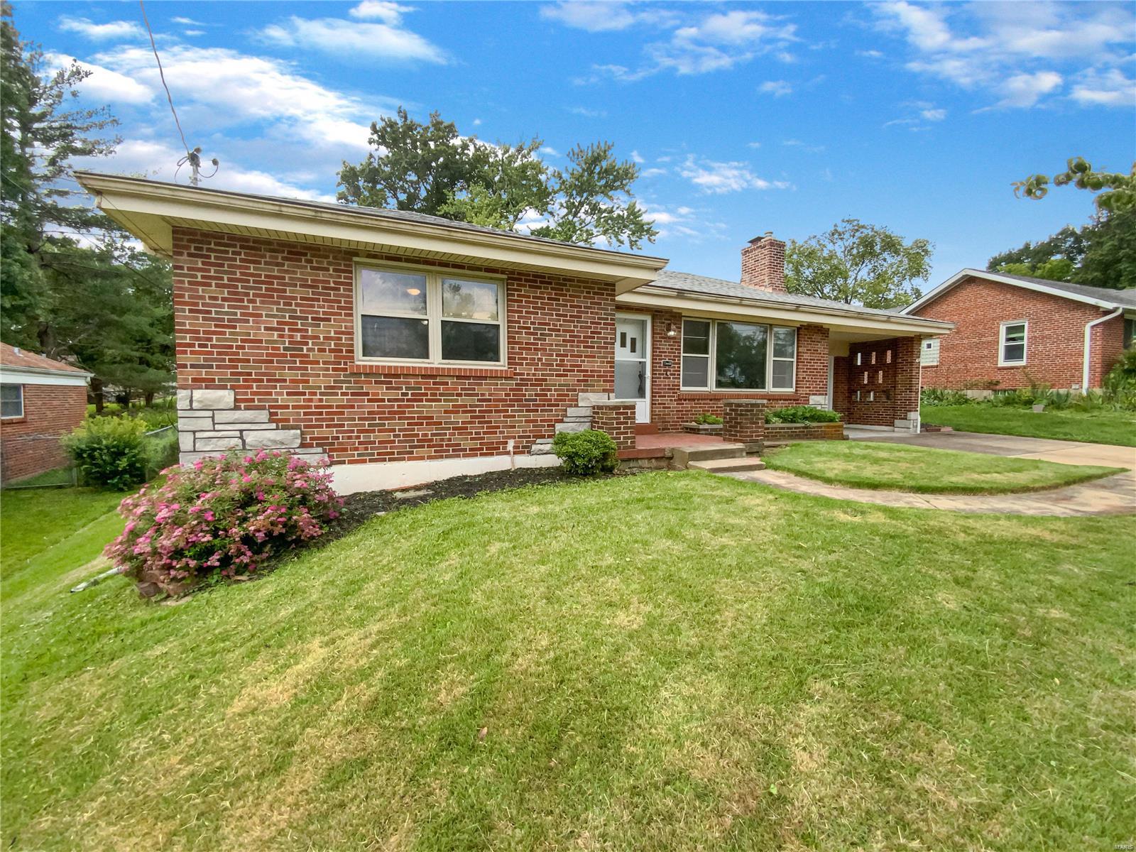 Balm Grove Ave, Asheville, NC 28806