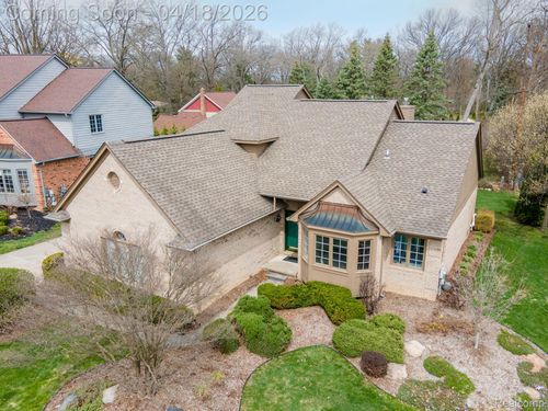 3598 Sahalee Dr, Rochester Hills, MI, 48309-4705 | Card Image