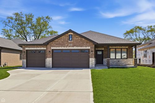 8041 S 85th Ct, Justice, IL, 60458-1432 | Card Image
