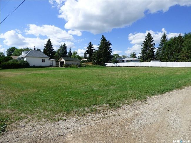 1050 Veterans Ave, Home with 0 bedrooms, 0 bathrooms and null parking in Esterhazy SK | Image 4