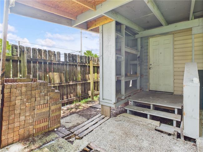 Property entrance | Image 19