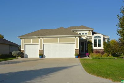 423 E Pinehurst Trl, House other with 3 bedrooms, 3 bathrooms and null parking in Dakota Dunes SD | Image 1