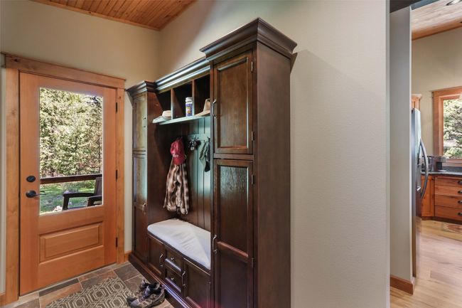 Side entrance from garage | Image 26