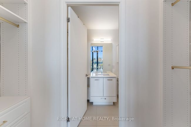 LPH02 - 608 Richmond St W, Condo with 2 bedrooms, 2 bathrooms and null parking in Toronto ON | Image 28