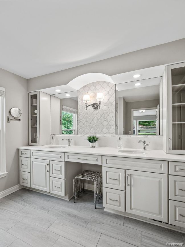 35-web-or-mls-P2144647.jpg | Image 21