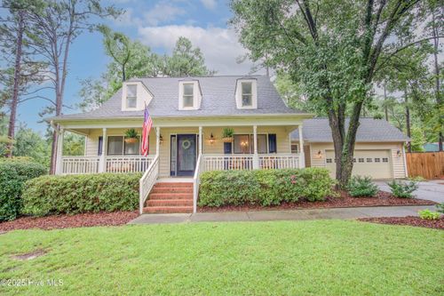 215 W Hedgelawn Way, Southern Pines, NC, 28387-7141 | Card Image