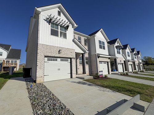 1331 Halter Park Dr, Gallatin, TN, 37066-2317 | Card Image