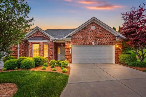 4260 Lumsden Ln, High Point, NC, 27265-1527 | Card Image