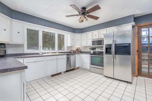 25 Aspen Dr, Strafford, NH, 03884-6800 | Card Image