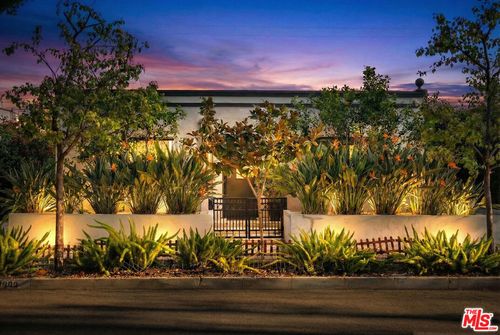 8980 Lloyd Place, West Hollywood, CA, 90069 | Card Image