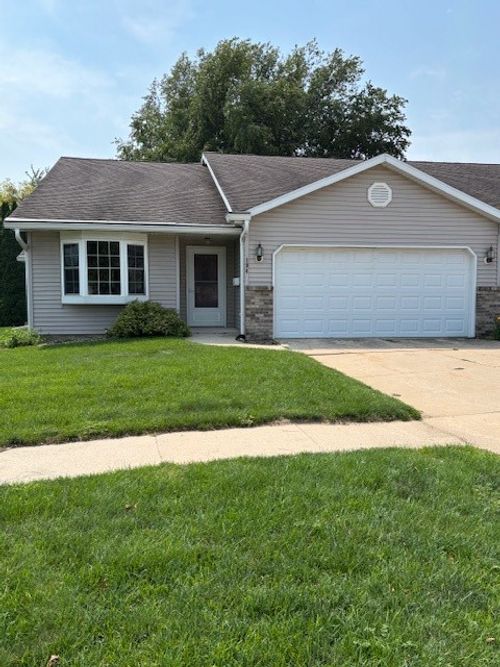 104 Westridge Ct, La Porte City, IA, 50651-1100 | Card Image